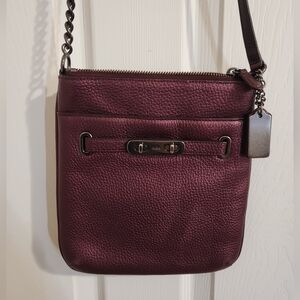 COACH Swagger Swingpack Metallic Pebble Leather CrossBody 36502 Metallic…